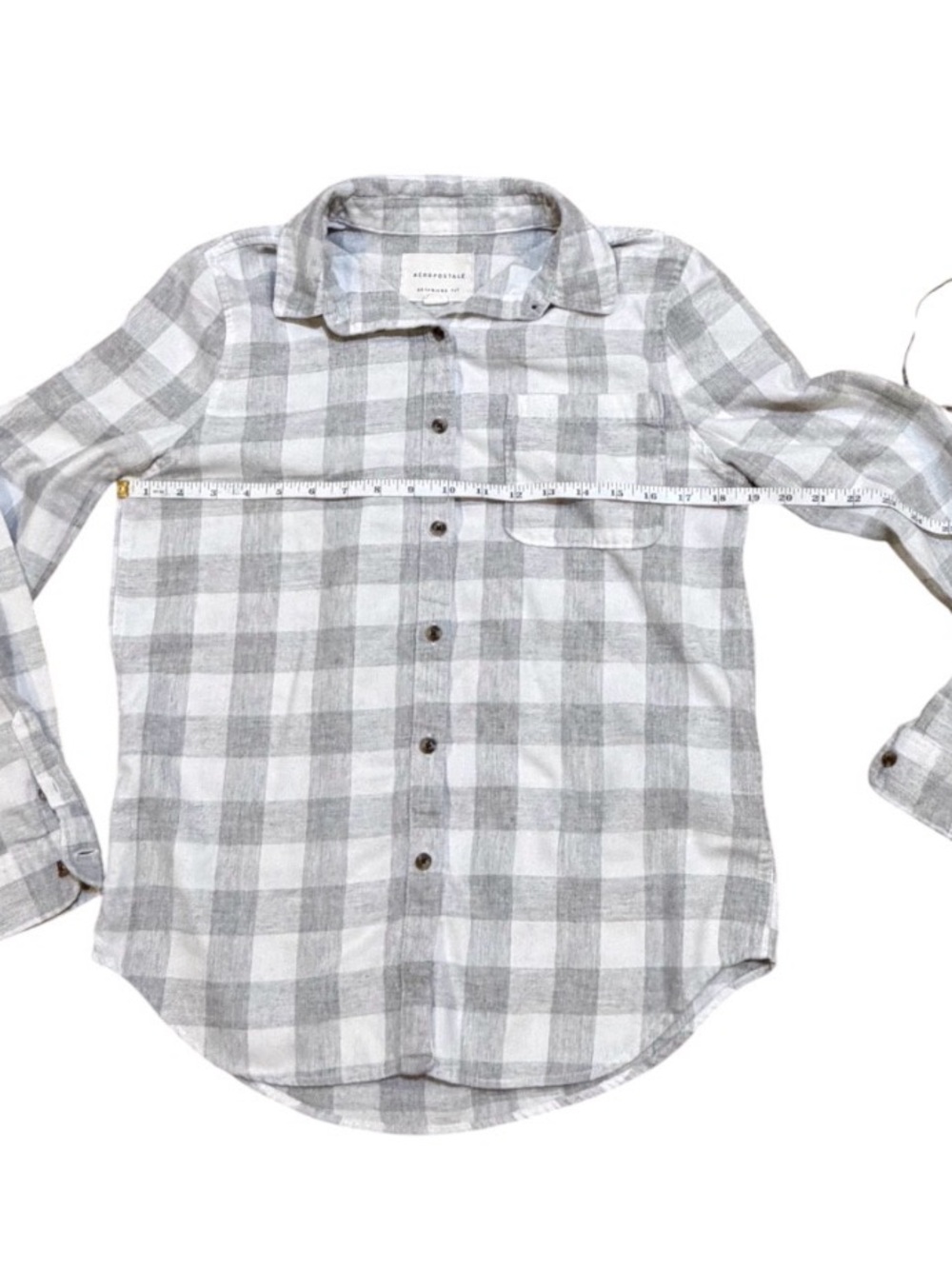 Aeropostale Boyfriend Fit Gray Plaid Button-Up Shirt - Light Gray Checkered